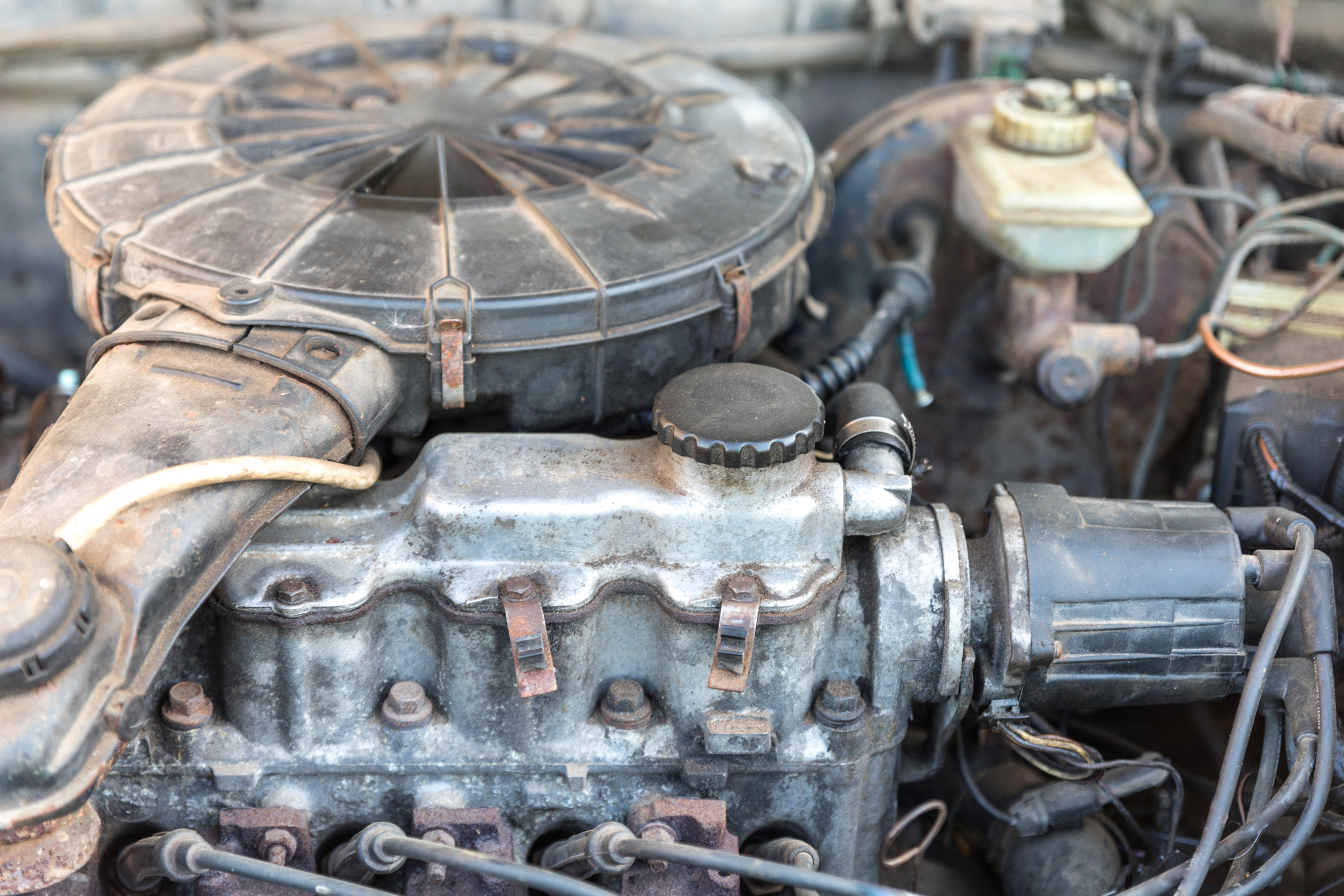 Safety of Driving a Broken Transmission | Signs of Bad Transmission