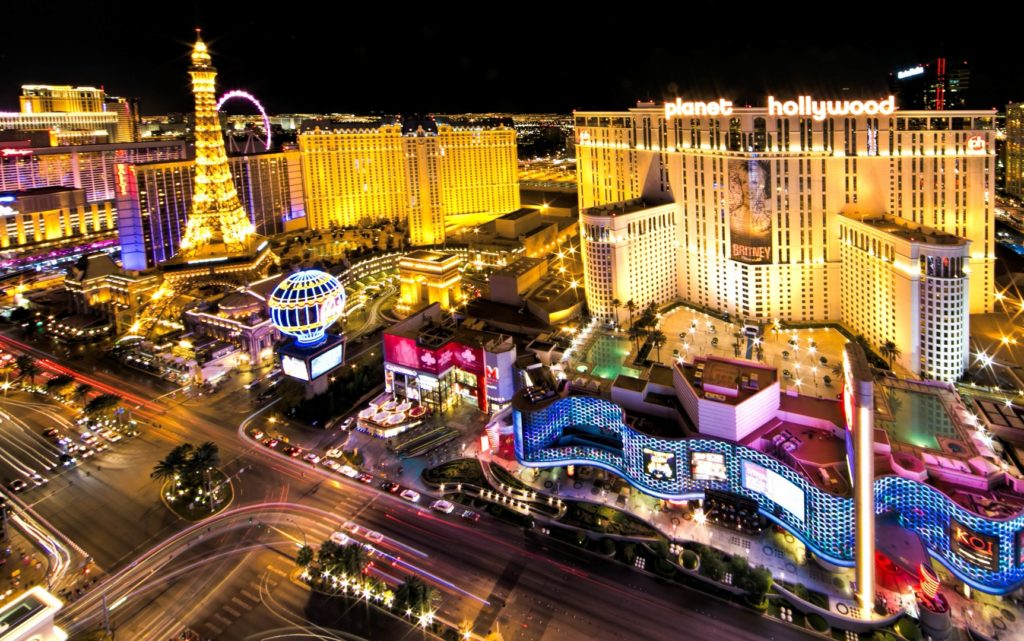 Las Vegas Strip photo for Las Vegas location page Cash For Cars Las Vegas on CashForCars.com